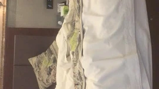 同性恋三姐妹全程露脸大秀直播，你想看的都有，淫声荡语互动撩骚听指挥，吃奶舔逼玩菊花，双插互草呻吟可射