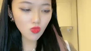 千峰教育（下面看此少妇联系方式和完整版）30多岁的少妇跟处女一般，鬼哭神嚎啊