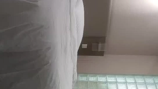 年轻的大学女孩第一次尝试大黑屌