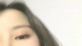 最近非常火的天花板极品神颜！推特超人气模特（年年）私拍全套！超清原版组图